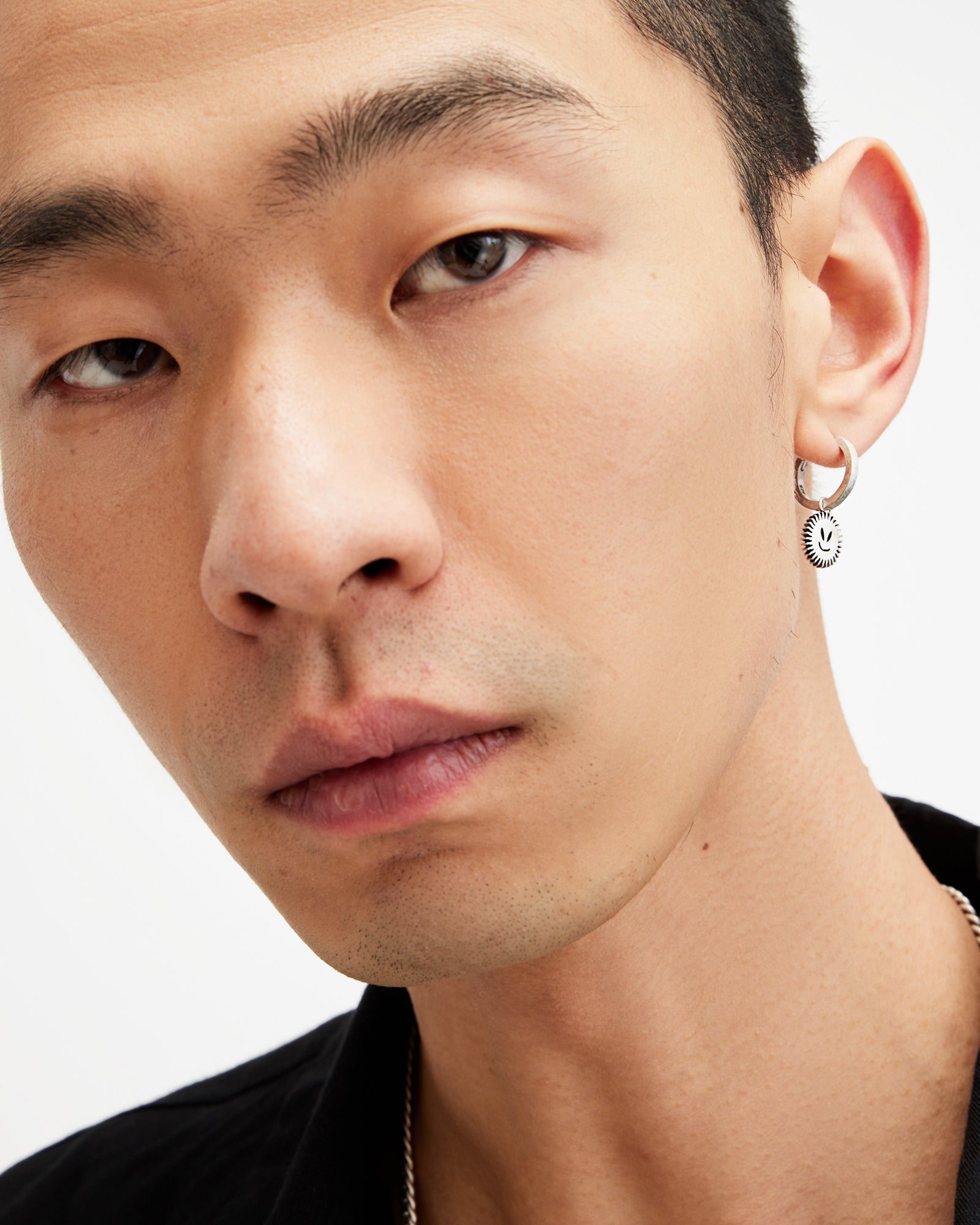 Sunsmirk Hoop Earring - Image 2