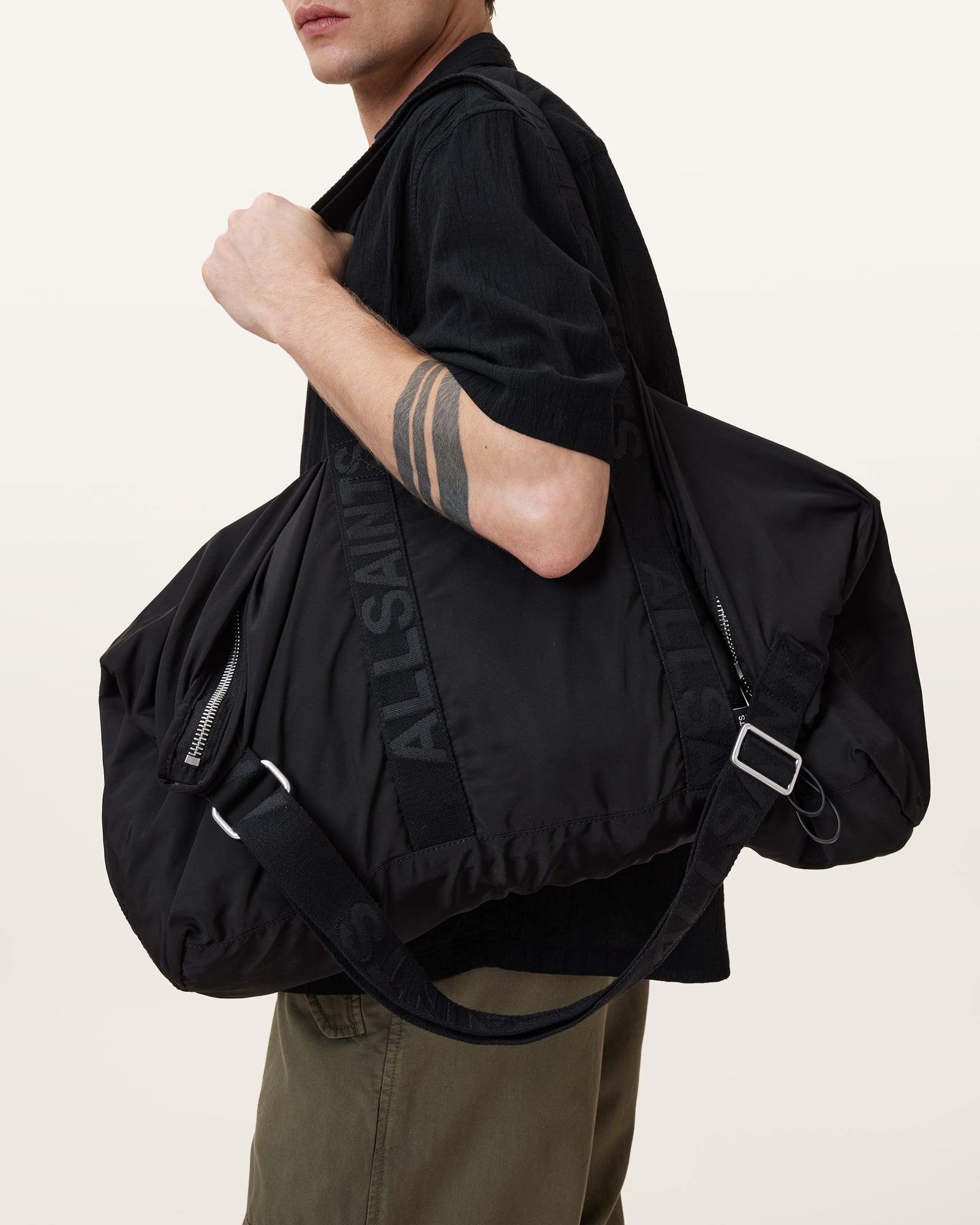 Kei Weekender Bag - Image 6