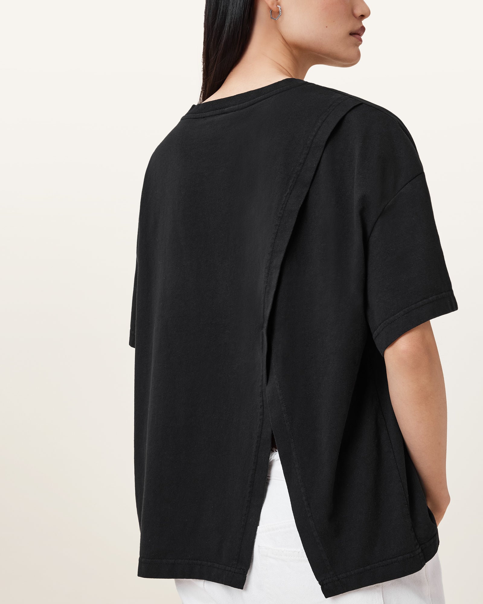 Avri Logo Tee - Image 5